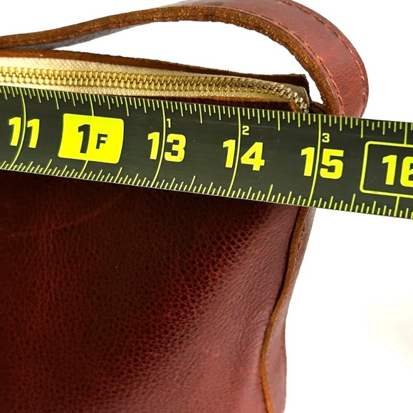 Portland Leather Goods Large Souchy - Picture 13 of 16